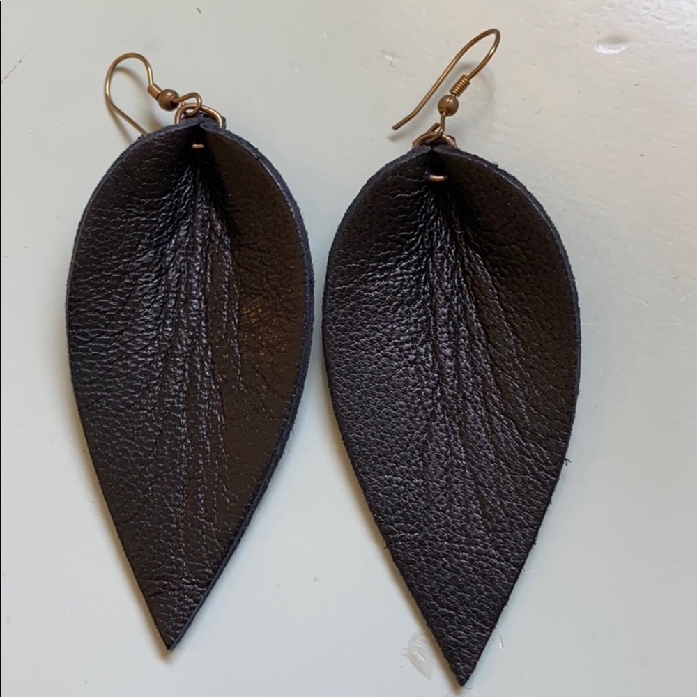 Magnolia Zia earrings